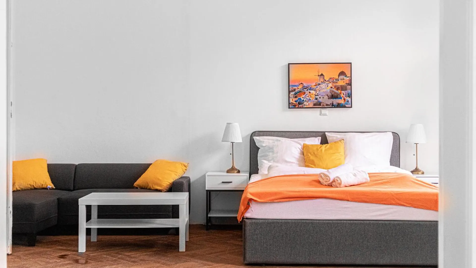 Cozy 2Br Apt With Tv & Netflix, Steps From Akh Vienna Austria