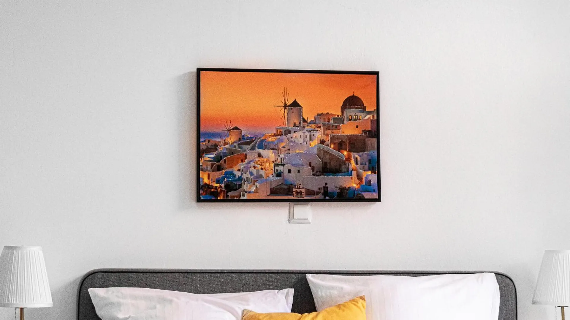Cozy 2Br Apt With Tv & Netflix, Steps From Akh Vienna 0*,  Austria