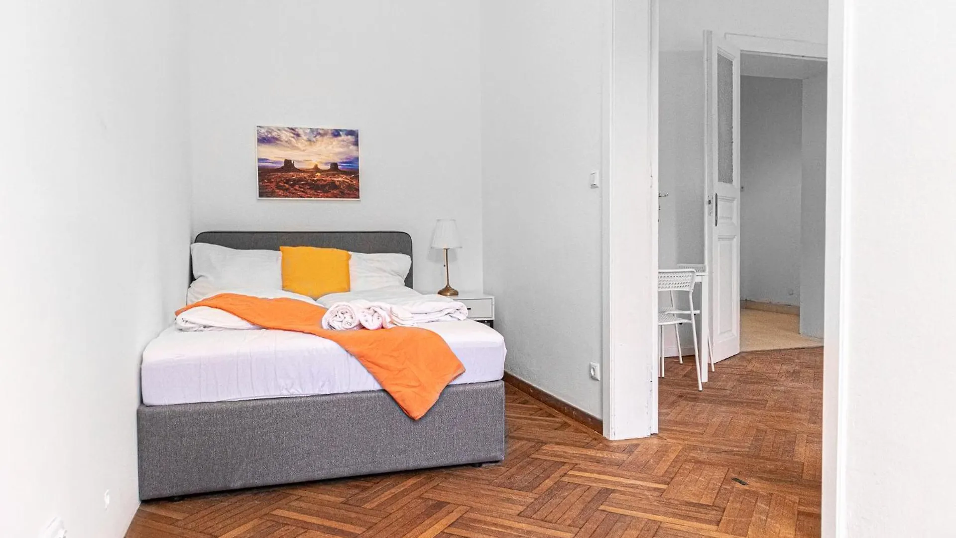 Apartment Cozy 2Br Apt With Tv & Netflix, Steps From Akh Vienna Austria