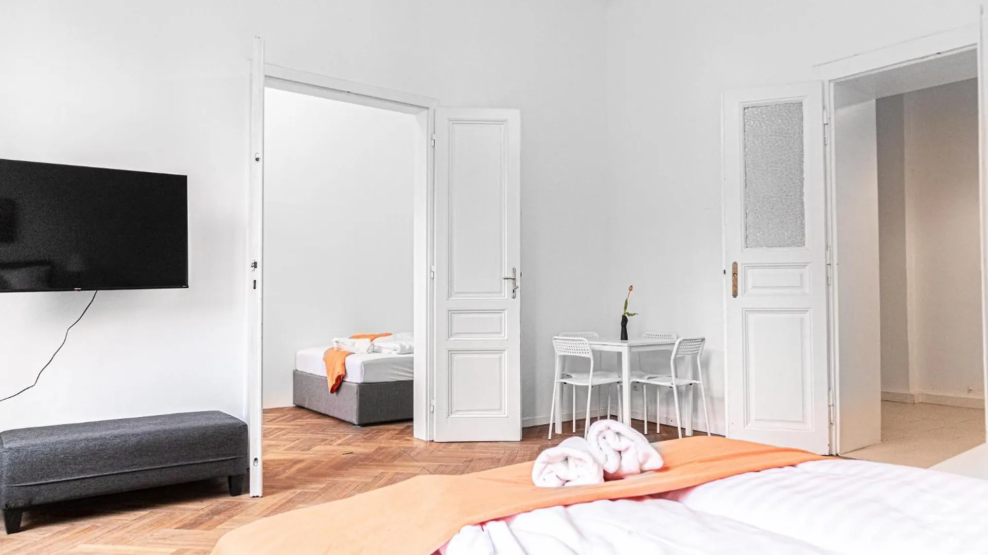Apartment Cozy 2Br Apt With Tv & Netflix, Steps From Akh Vienna
